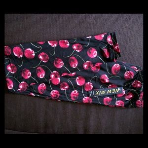 ❤️Leggings 12-22❤️Cherries🍒